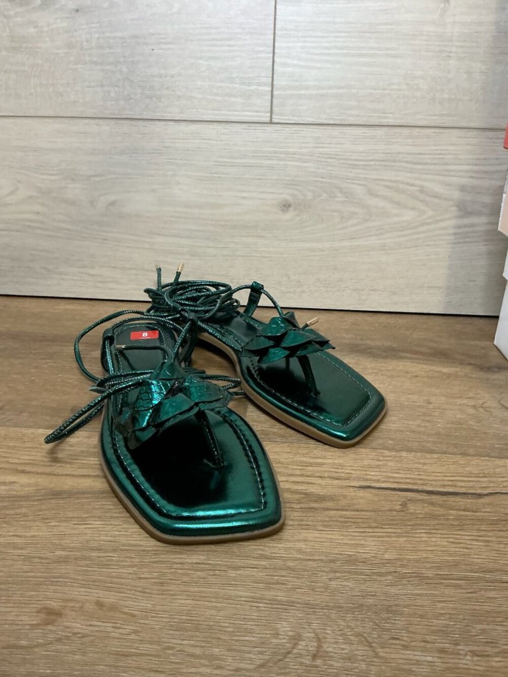 I.n.c. International Concepts Women's Gilma Flower Flat Sandals Emerald 8 M NWT
